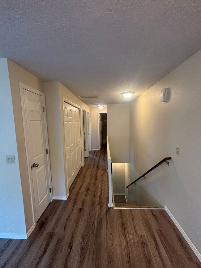 Building Photo - Beautiful Townhouse on 13th Street