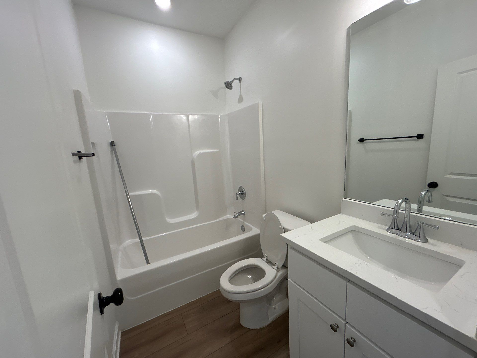 Building Photo - 244 Linden St