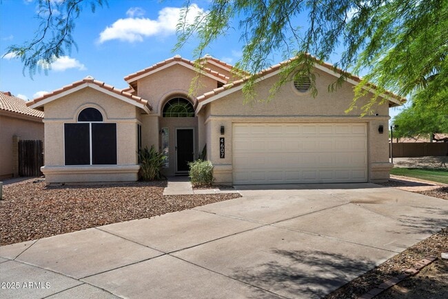Primary Photo - 4607 E Michelle Dr