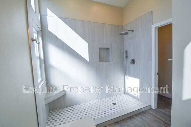 Building Photo - 7648 Jackson St