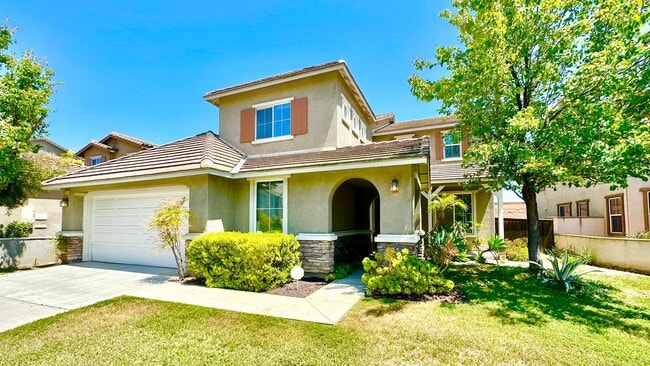 Building Photo - Wonderful Executive Style Two-Story Home in Beautiful Murrieta Oaks Community!