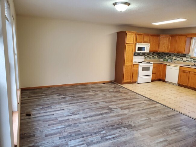 Building Photo - 936 McKinley Ave