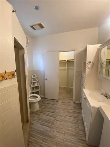 Building Photo - 5226 Terry St