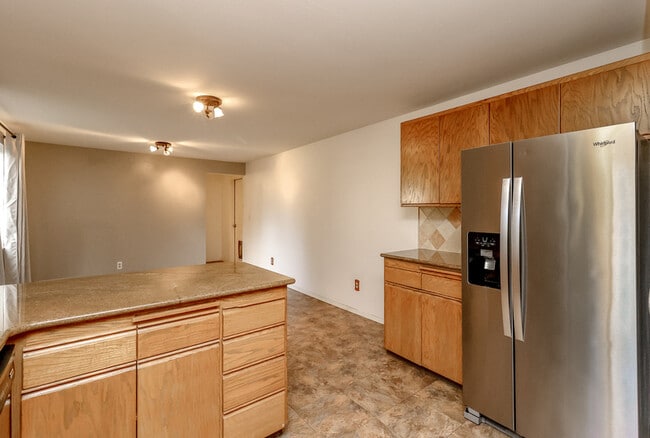 Building Photo - 3223 S 372nd St