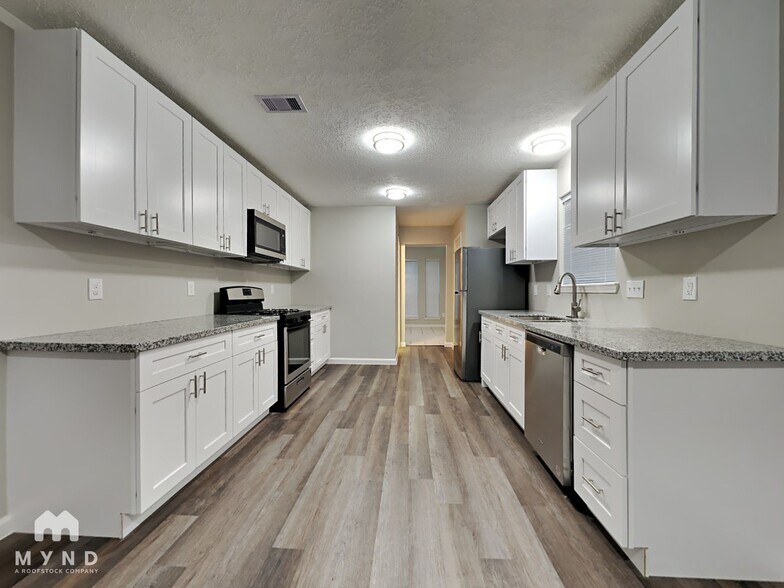 Building Photo - 22514 Willow Branch Ln