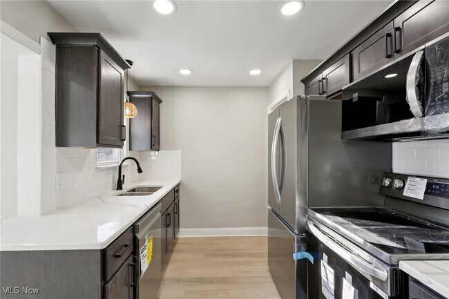 Building Photo - 21316 Watson Rd