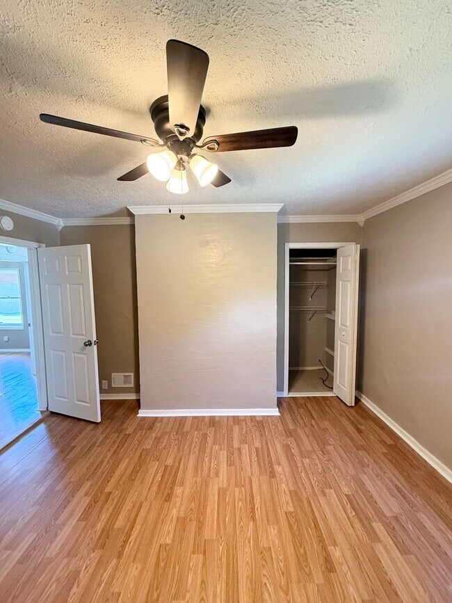 Building Photo - 3 Bed, 1.5 Bath in Overbrook/ Brookline for rent- Huge yard and great layout!