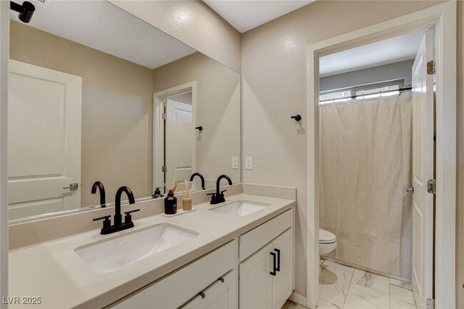 Building Photo - 9716 Jade Rise Ave