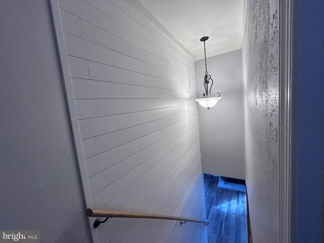 Building Photo - 132 Pinecrest Ln