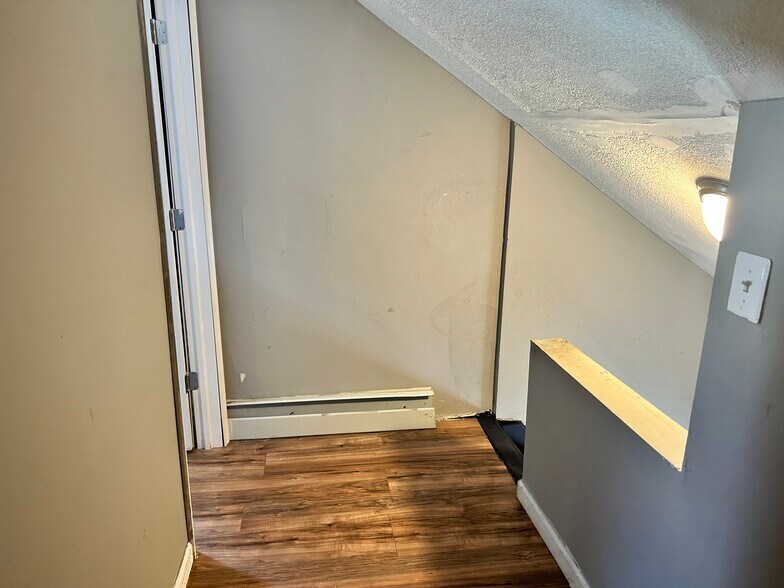 Building Photo - 173 Slater St