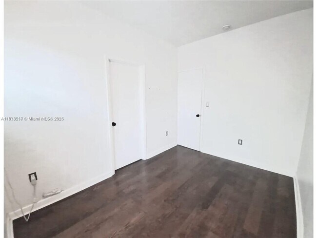 Building Photo - 1009 Meridian Ave