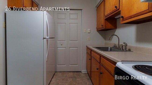 Building Photo - Spacious 2 Bedroom Apartment! Move in today!