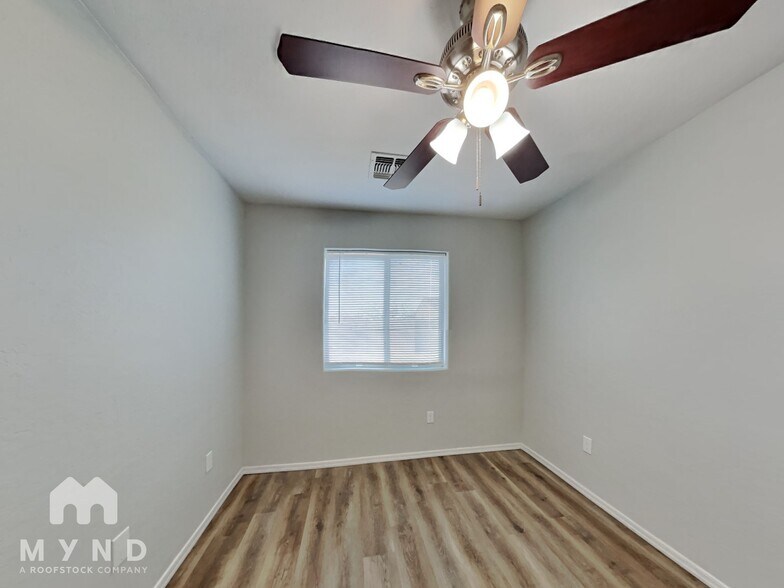 Building Photo - 14672 S Redondo Rd