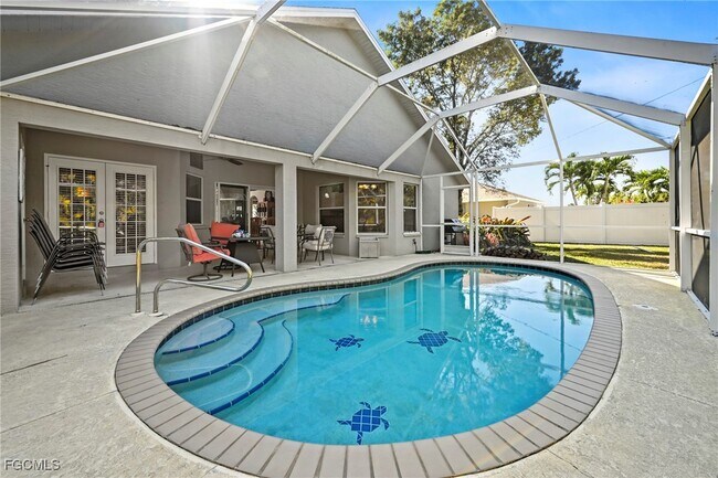 Building Photo - 1831 SE Van Loon Terrace