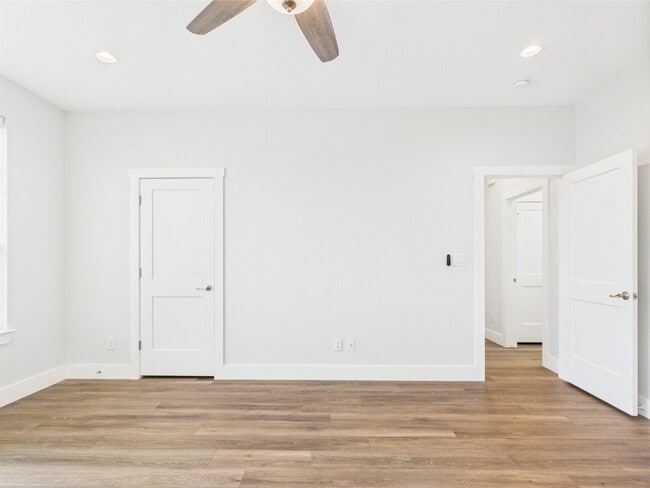 Building Photo - 3-Bed, 2-Bath Home in Fredericksburg – You...