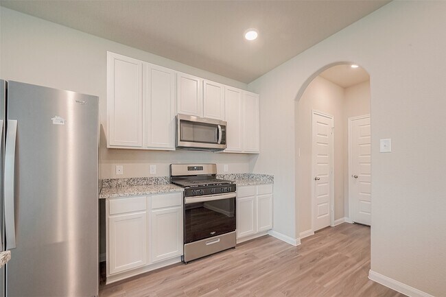 Building Photo - 2335 Tavo Trails Dr