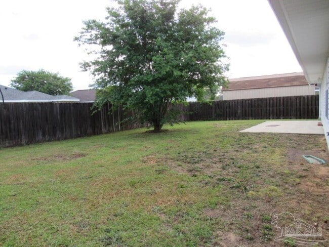 Building Photo - 2310 Tall Oak Dr