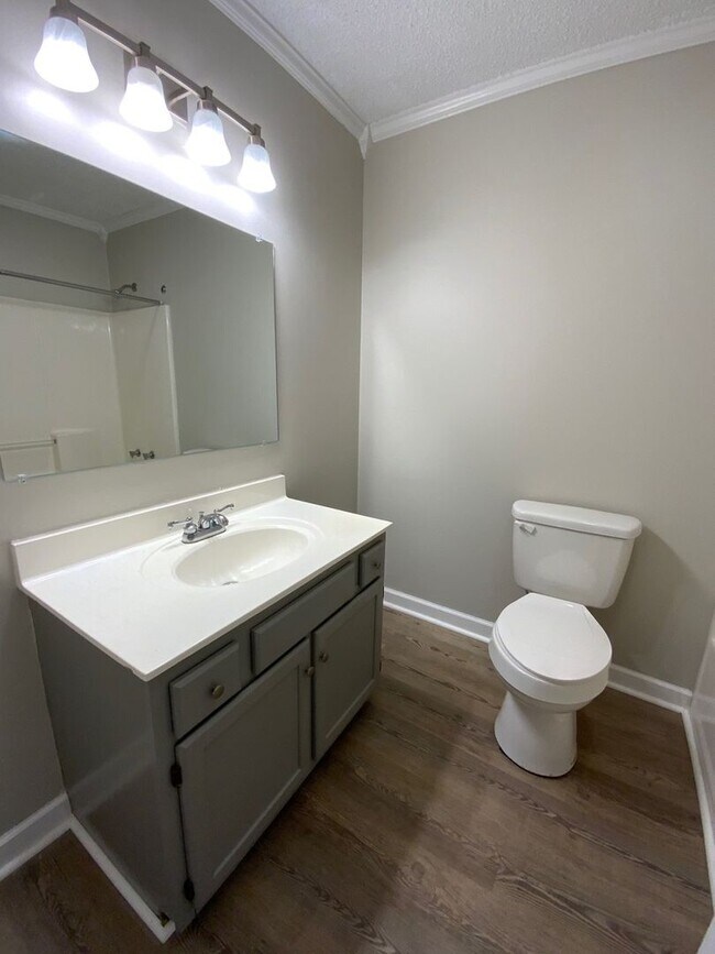 Building Photo - Welcome to Montclair!