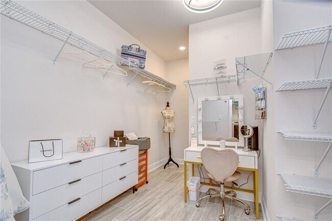 Building Photo - 15371 Caravan Ave