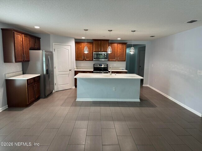 Building Photo - 95090 Timberlake Dr
