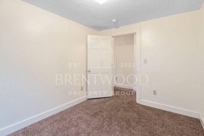 Building Photo - 2903 North Talbott Street