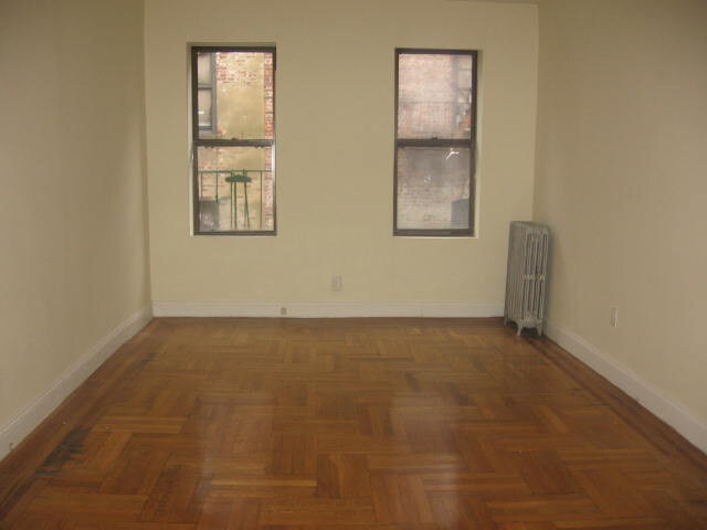 Building Photo - 3680 Corlear Ave