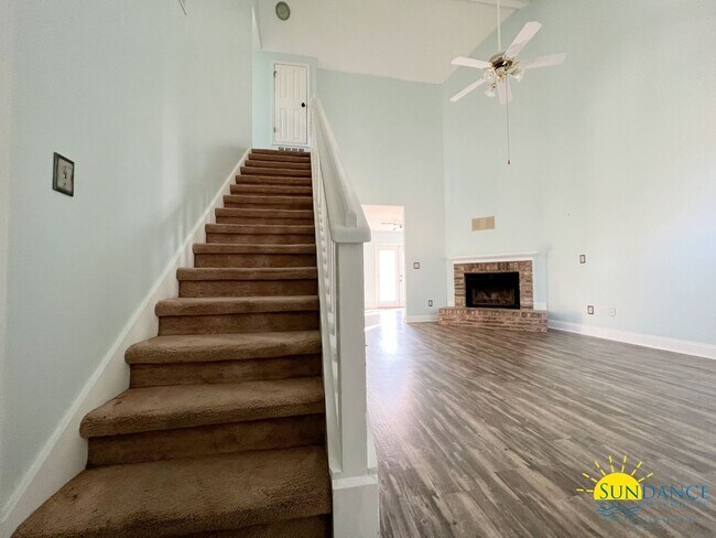 Building Photo - 1059 Windmill Dr