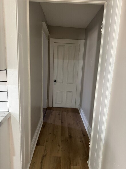 Building Photo - 500 S Douglas Ave