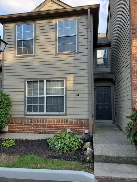 Building Photo - 10555 Montgomery Rd