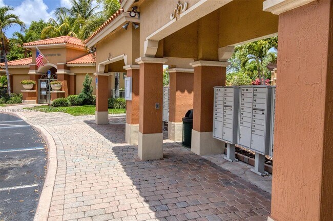 Building Photo - 4930 Windward Way