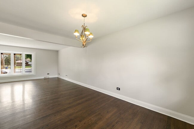 Building Photo - 1526 Carrol Ct