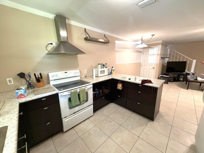 Building Photo - 514 Teal Ln