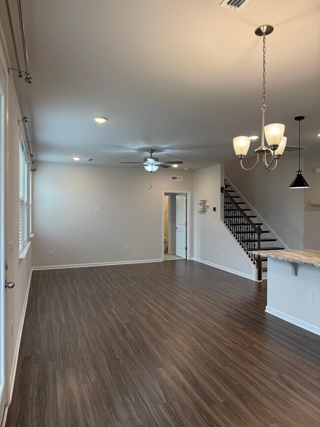 Building Photo - 1125 Prewitt Rnch Dr