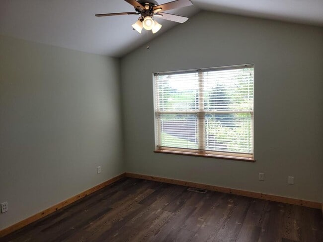 Building Photo - 75 E Katina Ct