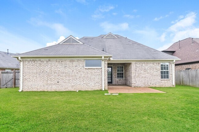 Building Photo - 1216 Jackson Pond Cir