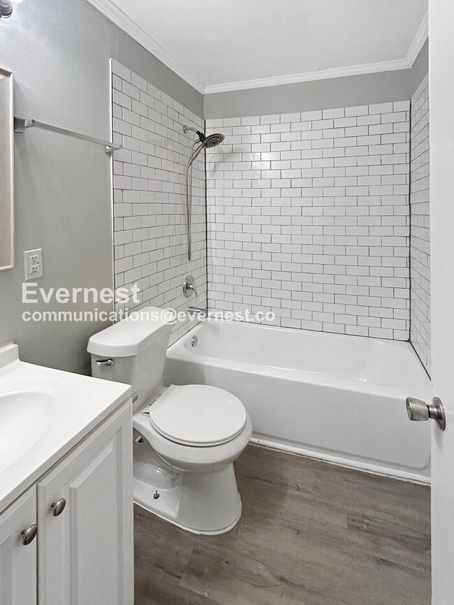 Building Photo - 1228 S Madison Ave