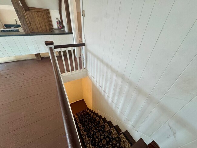 Building Photo - 4451 Highridge St