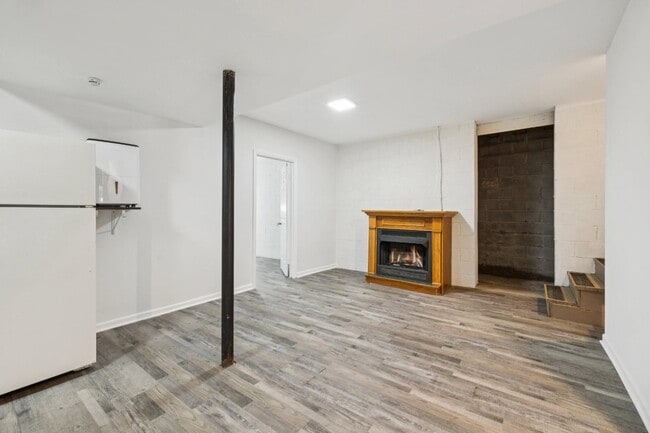 Building Photo - 1972 Sunnyside Dr