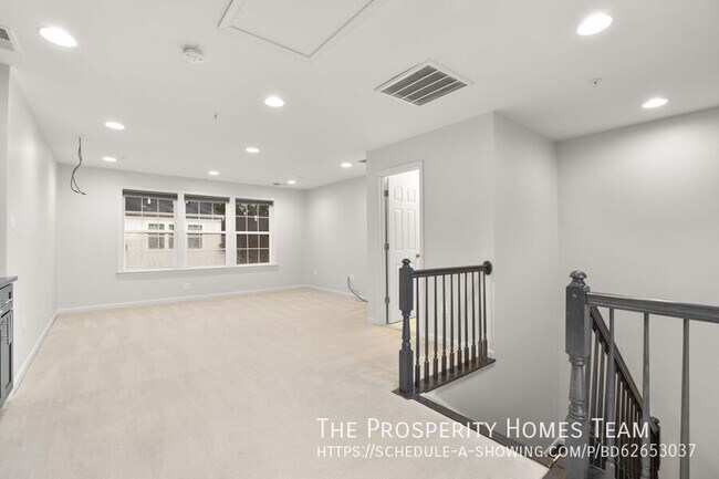 Building Photo - 7207 Barry Ln