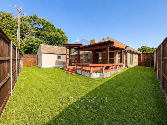 Building Photo - 2117 Pinwood Cir
