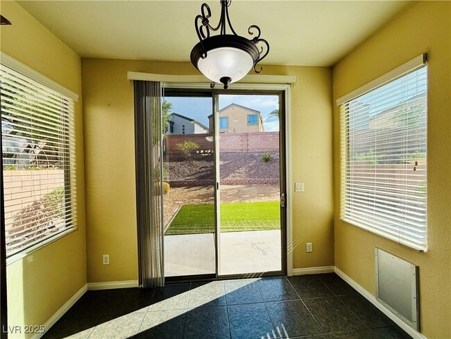 Building Photo - 275 Red Eucalyptus Dr