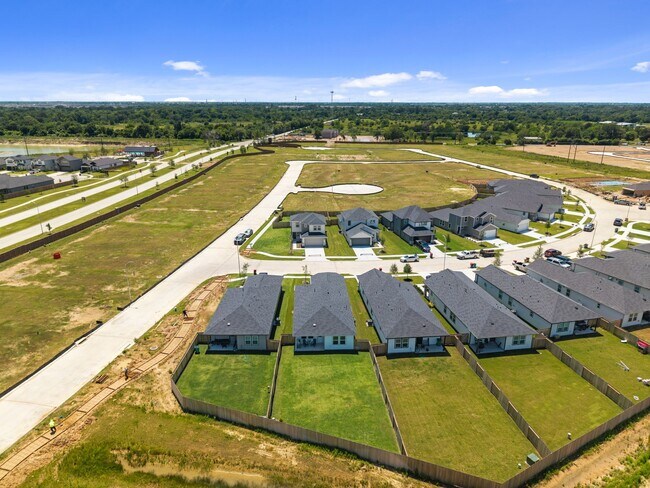 Building Photo - 18006 Lasso Mls Dr