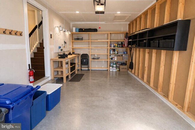 Building Photo - 20521 Neerwinder St