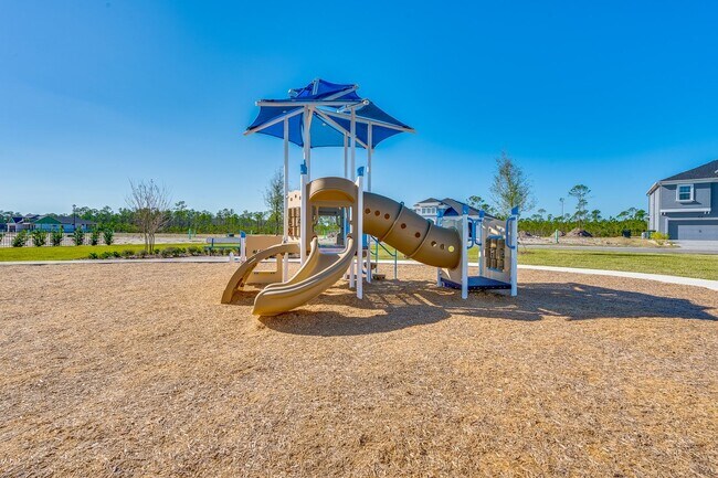 Building Photo - Luxurious Solar Powered 4 Bedroom, 3 Bath Waterfront Home with office & Upgrades Galore!