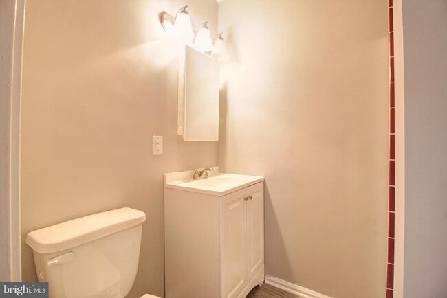Building Photo - 101 S Oak Cliff Ct