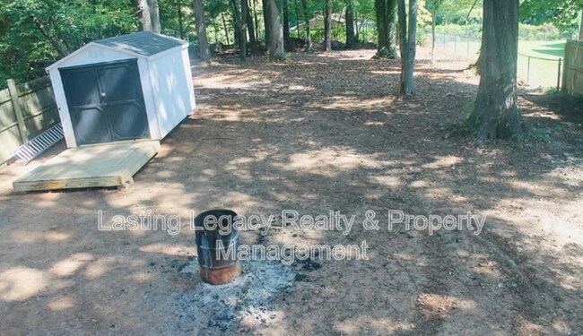 Building Photo - 275 Milling Rd