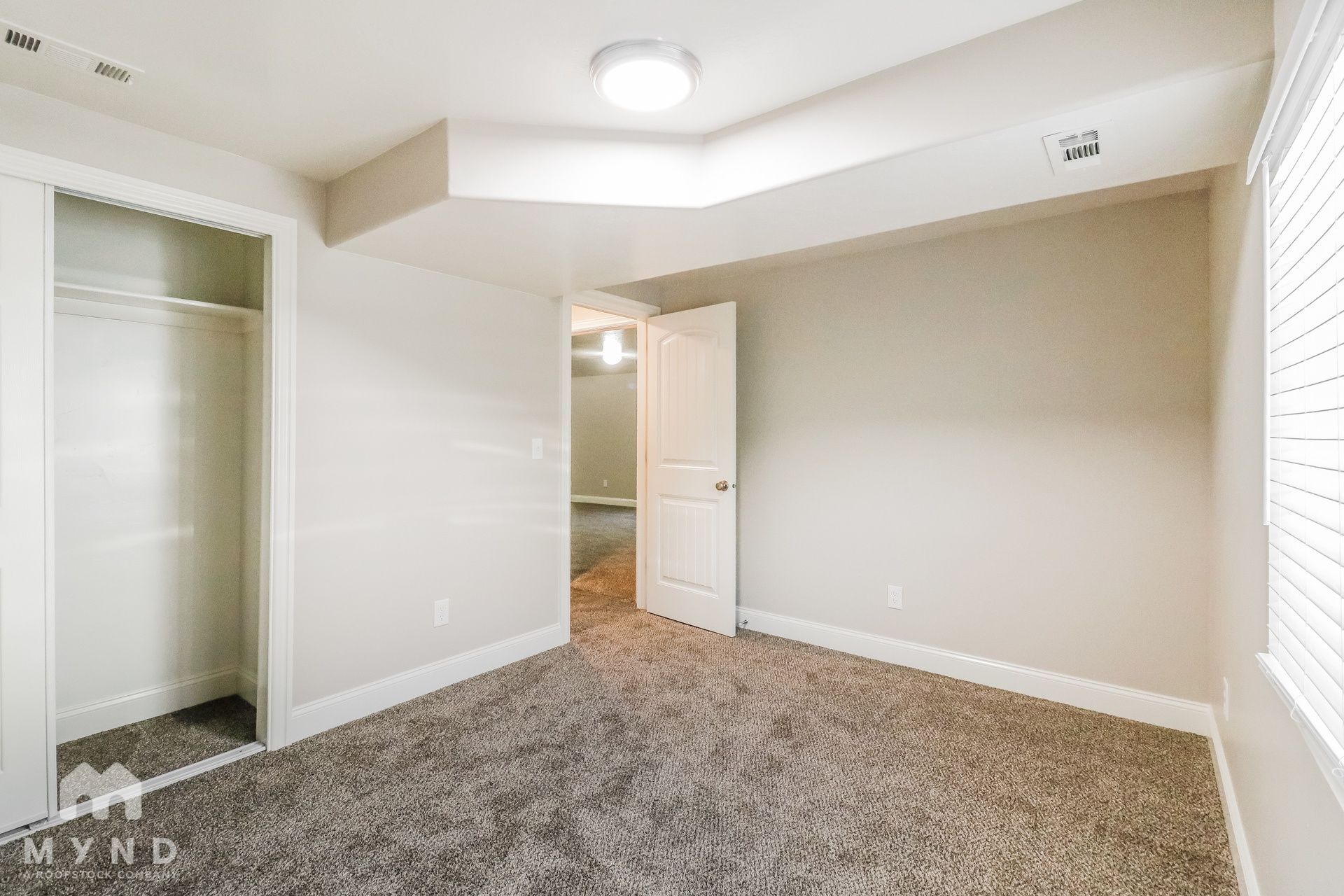 Building Photo - 2251 E Maple Dr