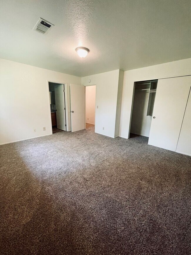 Building Photo - Remodeled Home in Starview Subdivision