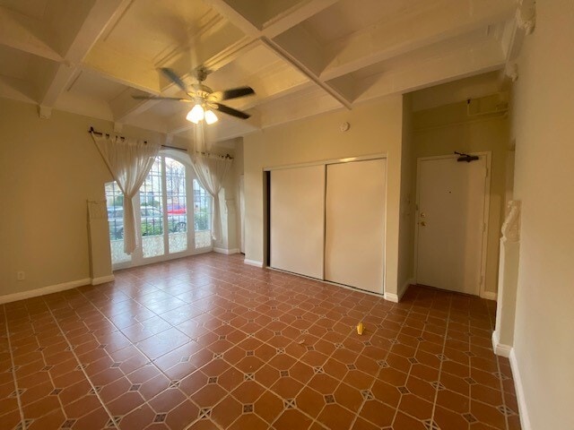 Building Photo - 152 S Sycamore Ave