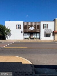 Building Photo - 306 S Main St